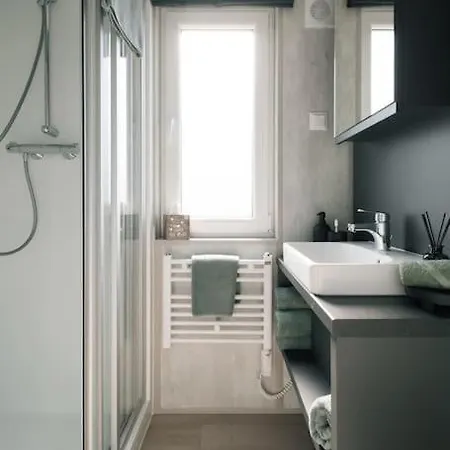 Gemuetliches Voll Ausgestattes Tiny House