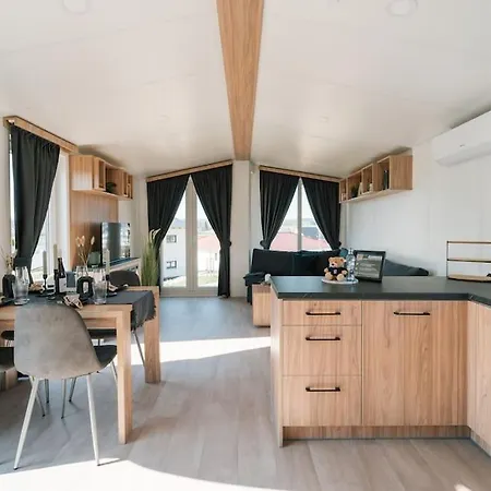 Gemuetliches Voll Ausgestattes Tiny House * Vilseck